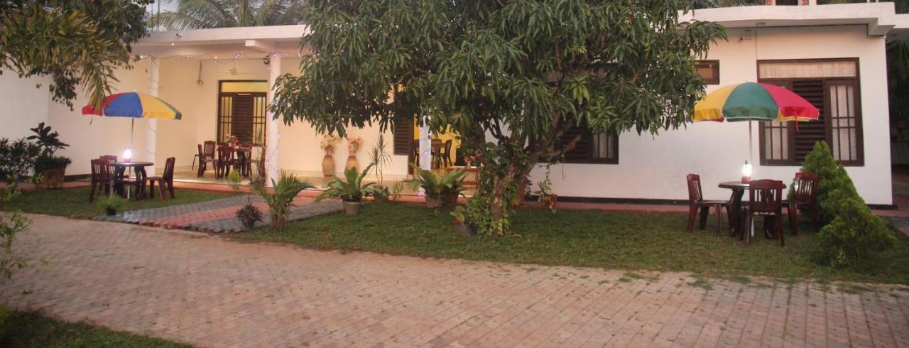 Miheen Hotel & Resort - Anuradhapura Mihintale Exterior photo